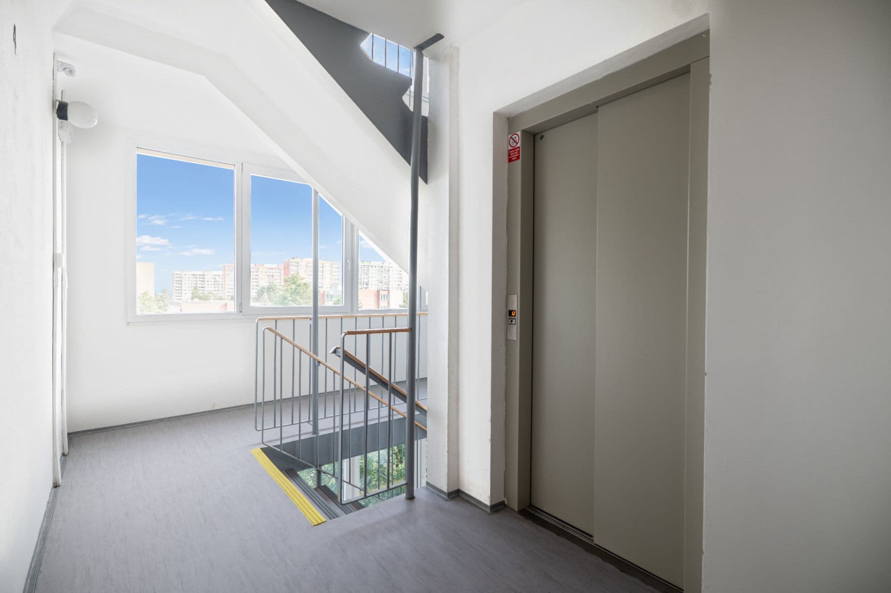 Predaj bytu 2-izbový 43 m², Zimova, Praha, Praha Predaj bytu 2-izbový 43 m², Zimova, Praha, Praha