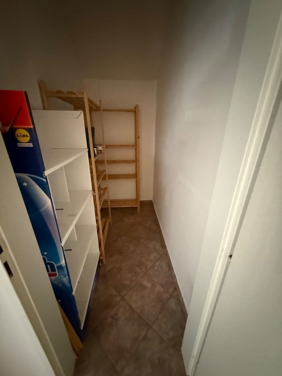 Prenájom bytu 3-izbový 97 m², K Horoměřicům, Praha, Praha Prenájom bytu 3-izbový 97 m², K Horoměřicům, Praha, Praha