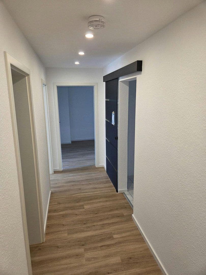 Prenájom bytu 4-izbový 70 m², Roßstraße 11, Leipzig-Südost OT Liebertwolkwitz, Sasko Prenájom bytu 4-izbový 70 m², Roßstraße 11, Leipzig-Südost OT Liebertwolkwitz, Sasko