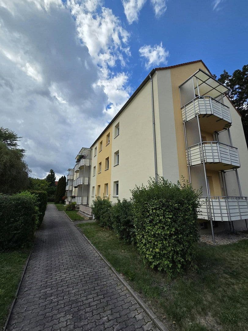 Prenájom bytu 4-izbový 70 m², Roßstraße 11, Leipzig-Südost OT Liebertwolkwitz, Sasko Prenájom bytu 4-izbový 70 m², Roßstraße 11, Leipzig-Südost OT Liebertwolkwitz, Sasko