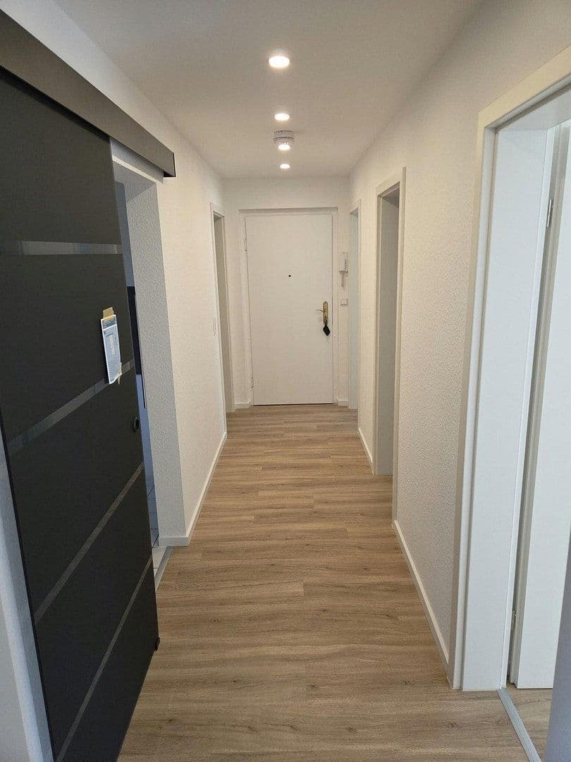 Prenájom bytu 4-izbový 70 m², Roßstraße 11, Leipzig-Südost OT Liebertwolkwitz, Sasko Prenájom bytu 4-izbový 70 m², Roßstraße 11, Leipzig-Südost OT Liebertwolkwitz, Sasko