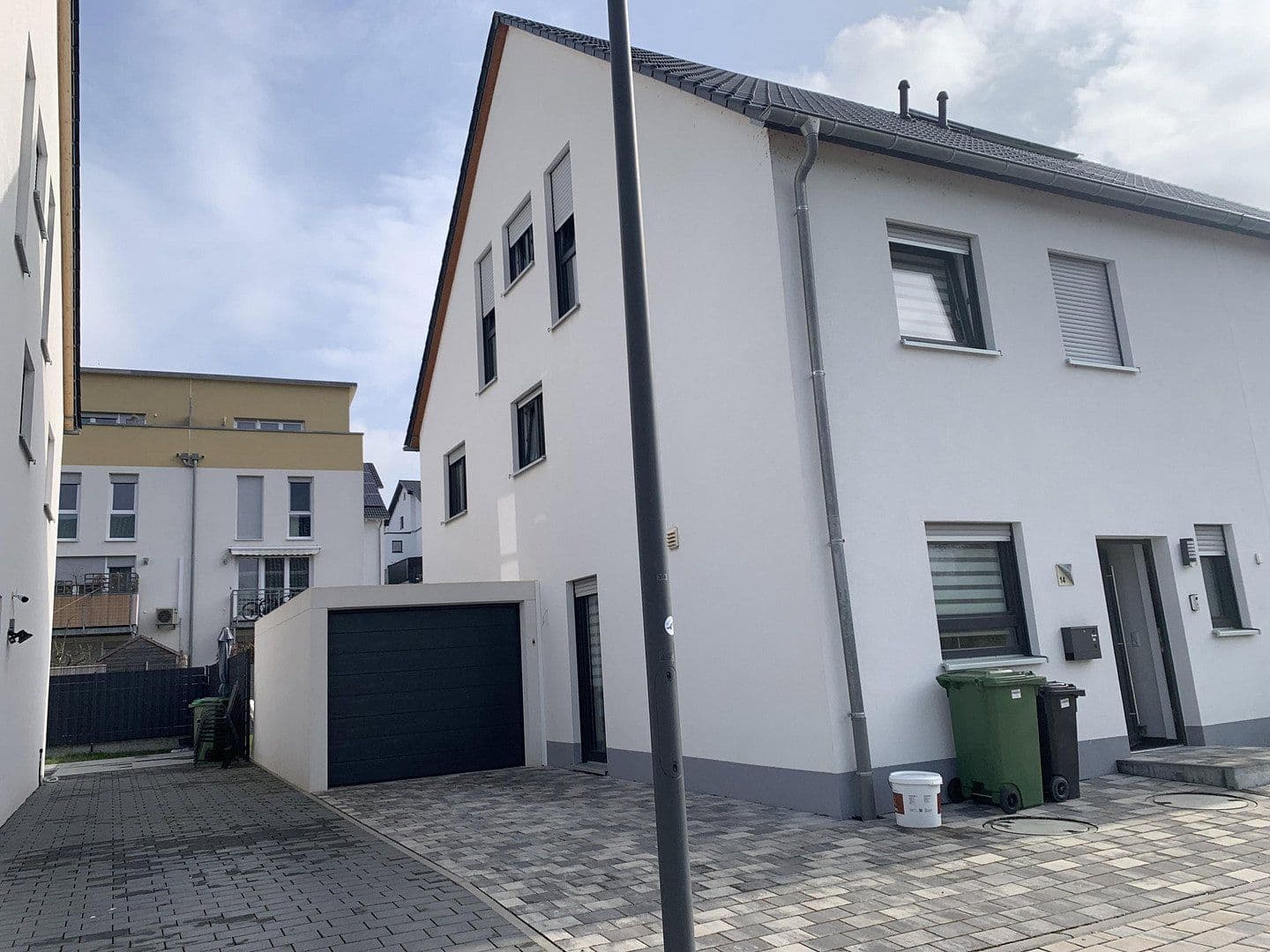 Predaj domu 142 m², pozemok 220 m², Gondelsheim, Bádensko-Wurttembersko Predaj domu 142 m², pozemok 220 m², Gondelsheim, Bádensko-Wurttembersko