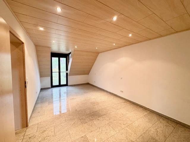 Prenájom bytu 3-izbový 86 m², Greifenlkaustraße 10, Reckendorf, Bavorsko Prenájom bytu 3-izbový 86 m², Greifenlkaustraße 10, Reckendorf, Bavorsko