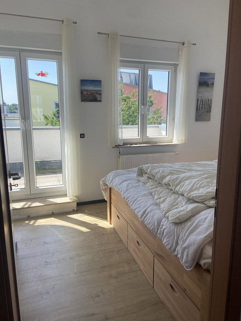 Predaj domu 121 m², pozemok 117 m², Marshakkstr.70, Neu-Ulm, Bavorsko Predaj domu 121 m², pozemok 117 m², Marshakkstr.70, Neu-Ulm, Bavorsko