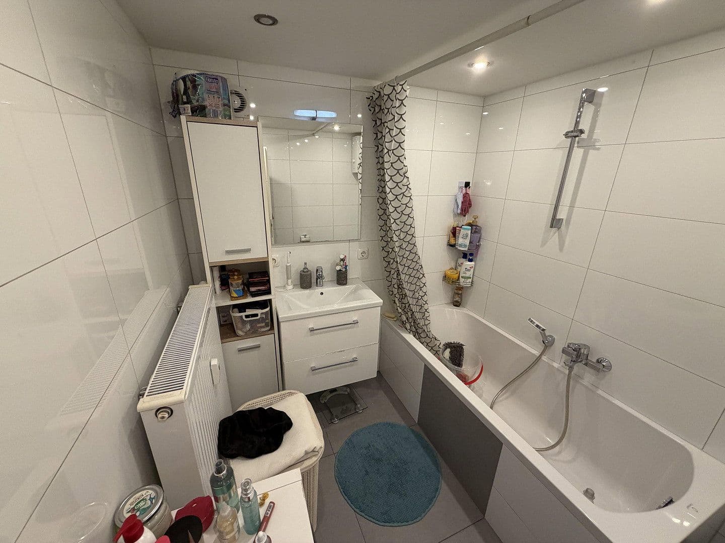 Prenájom bytu 2-izbový 43 m², Ittertalstraße 138, Solingen, Severné Porýnie - Westfálsko Prenájom bytu 2-izbový 43 m², Ittertalstraße 138, Solingen, Severné Porýnie - Westfálsko
