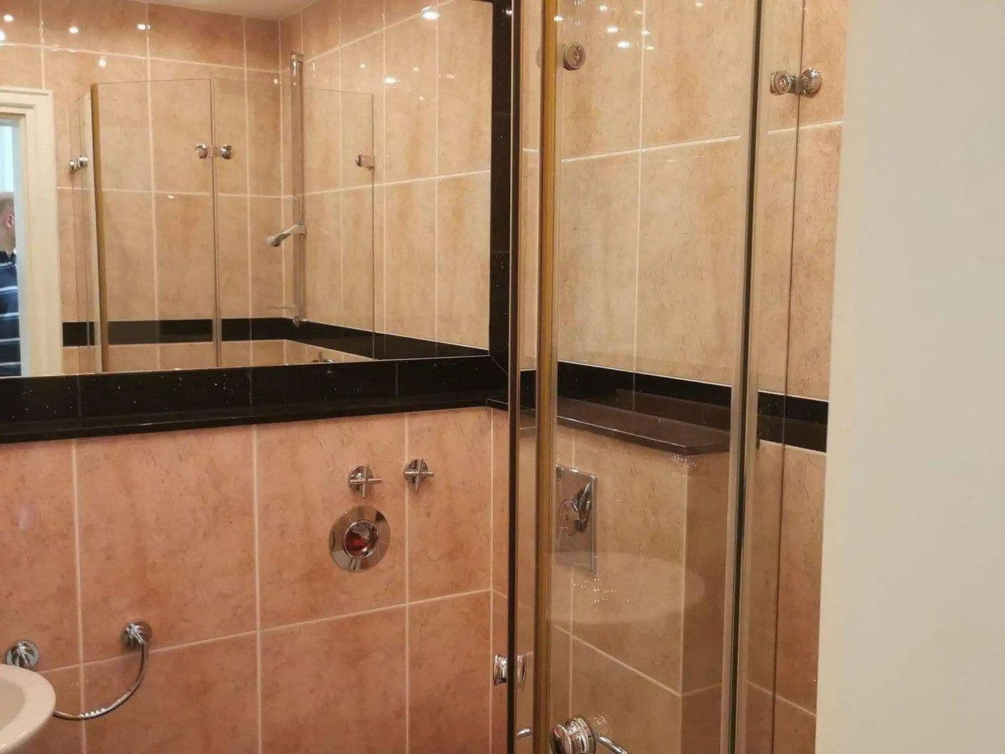 Prenájom bytu 3-izbový 124 m², Düsseldorf, Severné Porýnie - Westfálsko Prenájom bytu 3-izbový 124 m², Düsseldorf, Severné Porýnie - Westfálsko