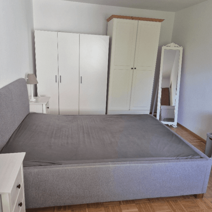 Prenájom bytu 2-izbový 55 m², Stuttgart, Bádensko-Wurttembersko Prenájom bytu 2-izbový 55 m², Stuttgart, Bádensko-Wurttembersko
