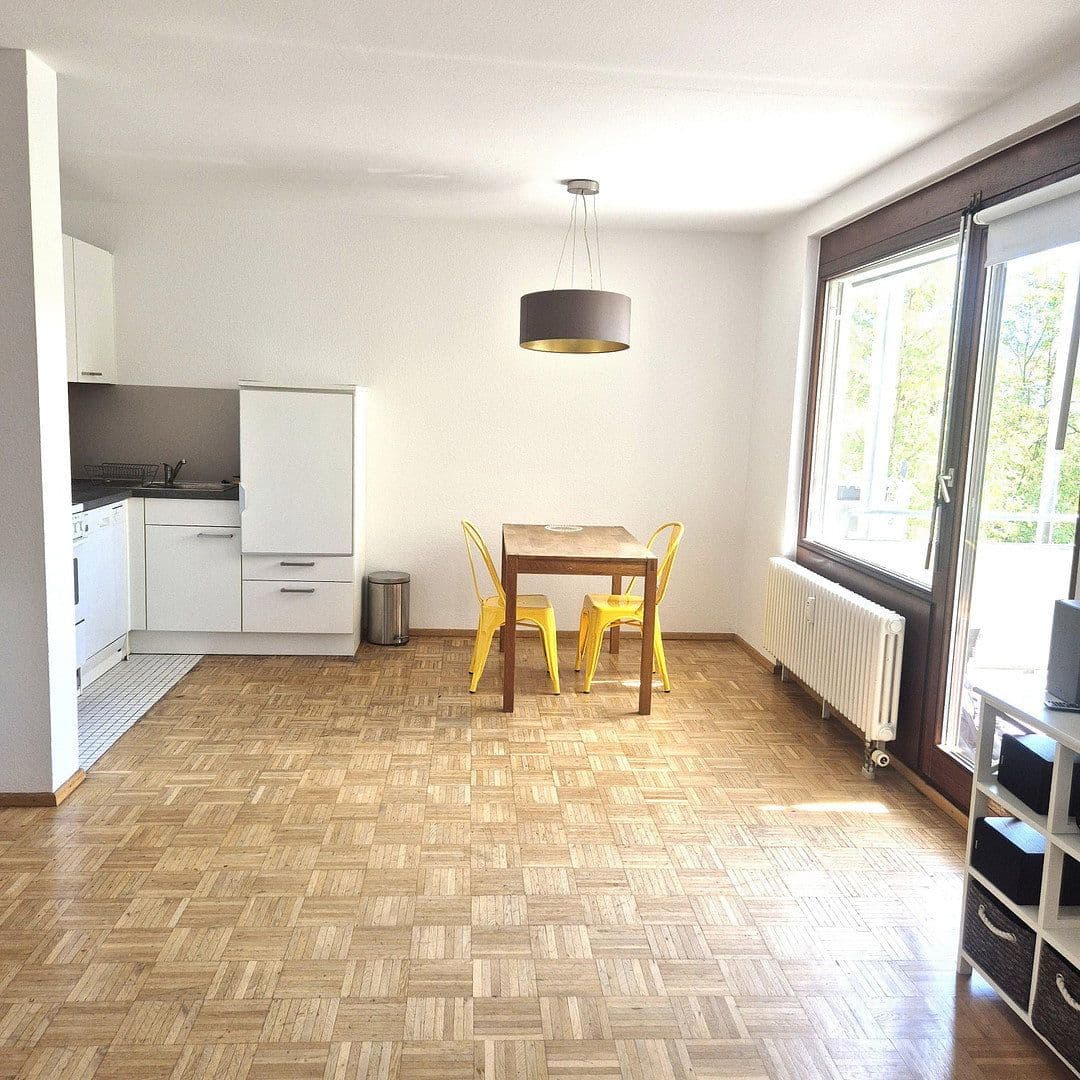 Prenájom bytu 2-izbový 55 m², Stuttgart, Bádensko-Wurttembersko Prenájom bytu 2-izbový 55 m², Stuttgart, Bádensko-Wurttembersko