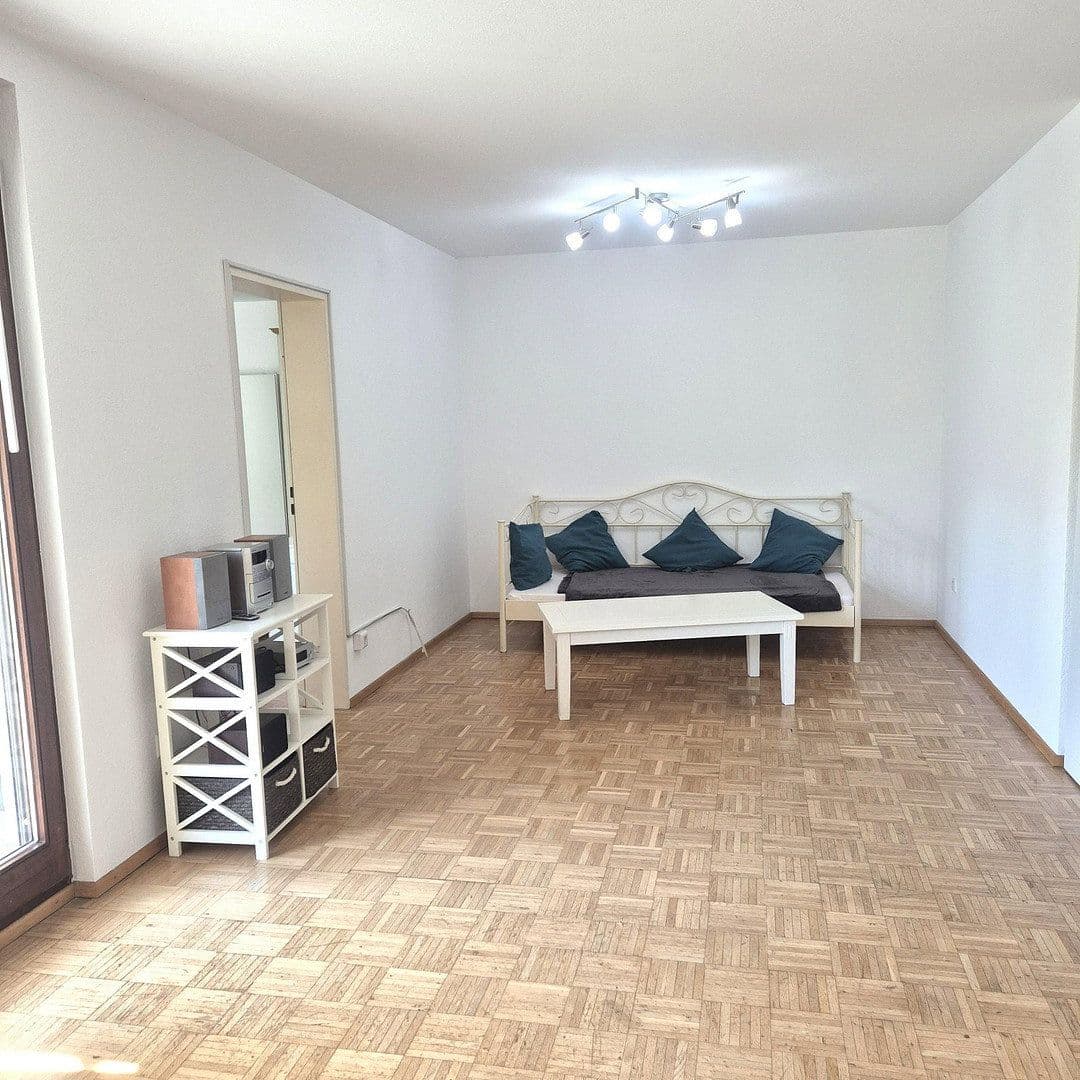 Prenájom bytu 2-izbový 55 m², Stuttgart, Bádensko-Wurttembersko Prenájom bytu 2-izbový 55 m², Stuttgart, Bádensko-Wurttembersko