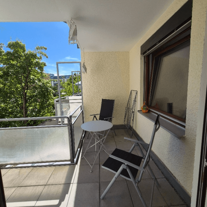 Prenájom bytu 2-izbový 55 m², Stuttgart, Bádensko-Wurttembersko Prenájom bytu 2-izbový 55 m², Stuttgart, Bádensko-Wurttembersko
