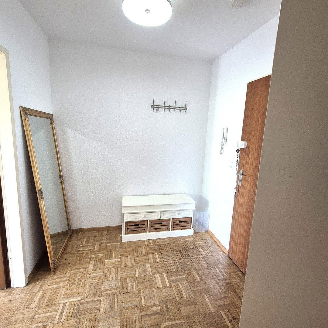 Prenájom bytu 2-izbový 55 m², Stuttgart, Bádensko-Wurttembersko Prenájom bytu 2-izbový 55 m², Stuttgart, Bádensko-Wurttembersko