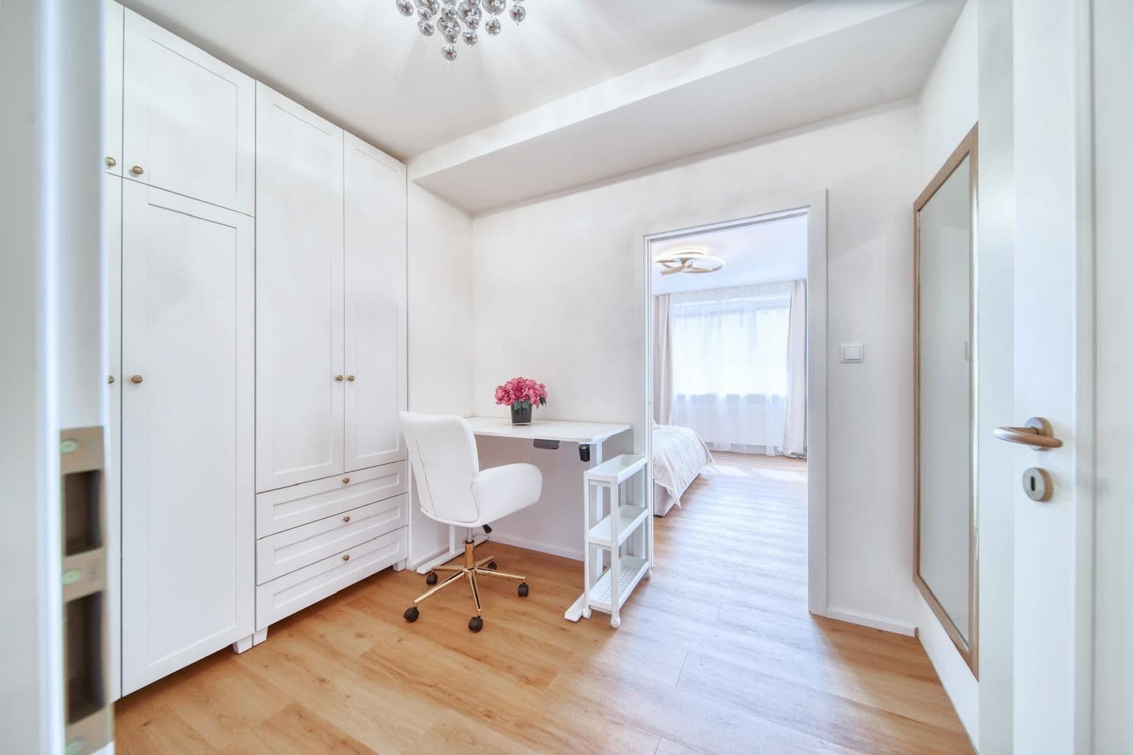 Prenájom bytu 3-izbový 70 m², Kladenská, Praha, Praha Prenájom bytu 3-izbový 70 m², Kladenská, Praha, Praha