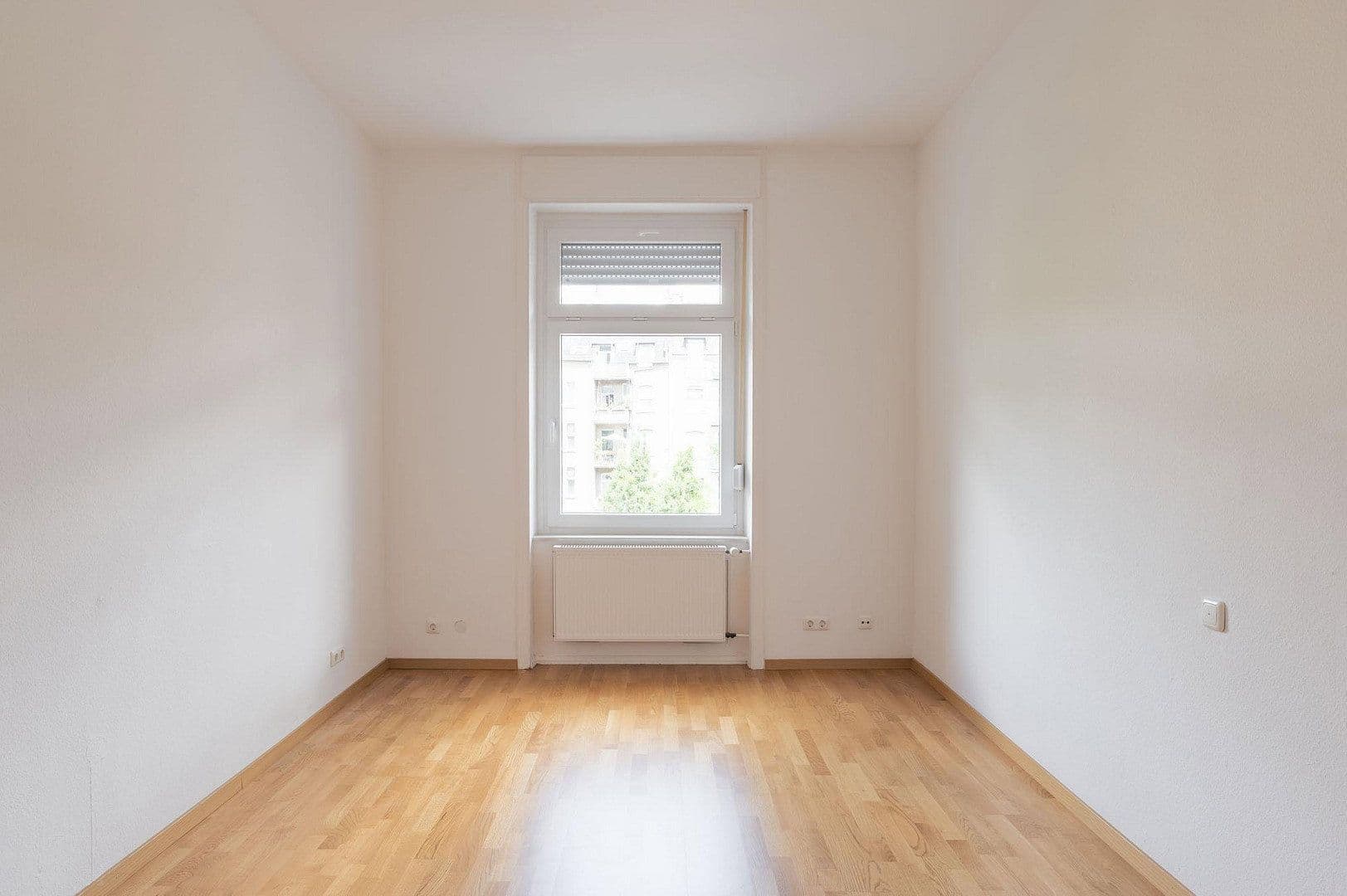 Prenájom bytu 4-izbový 124 m², Goebenstraße 31, Wiesbaden, Hesensko Prenájom bytu 4-izbový 124 m², Goebenstraße 31, Wiesbaden, Hesensko