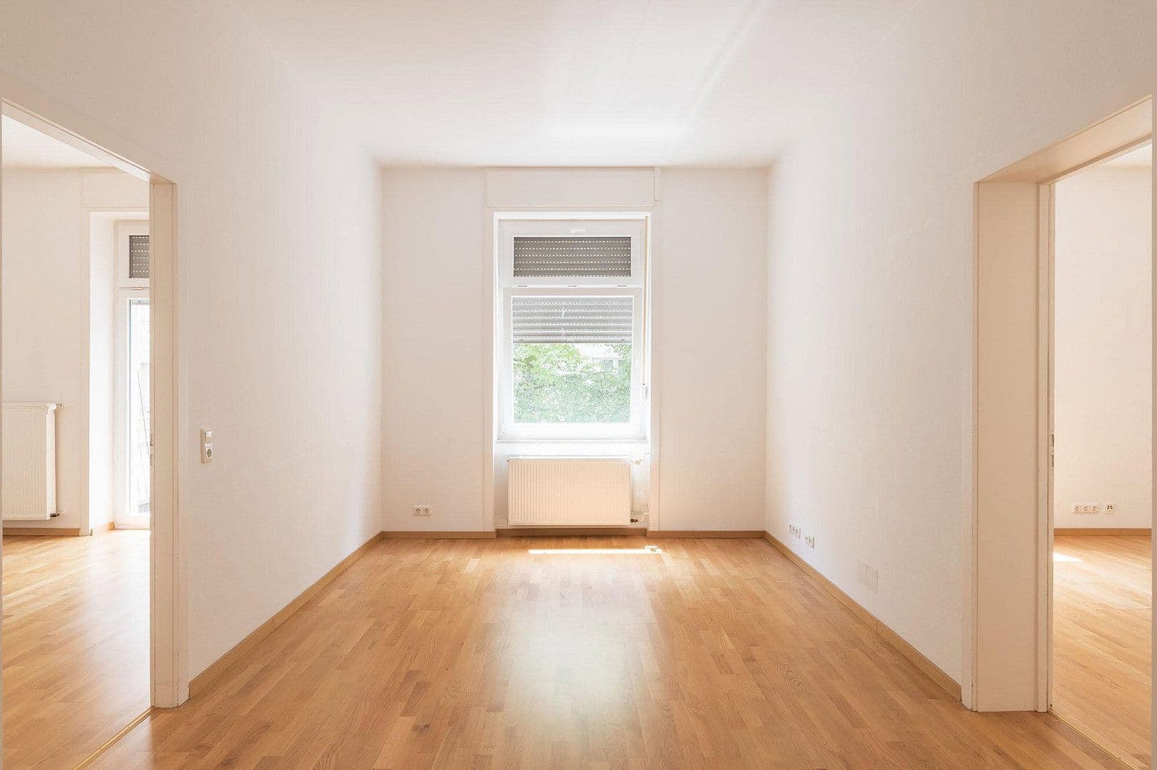 Prenájom bytu 4-izbový 124 m², Goebenstraße 31, Wiesbaden, Hesensko Prenájom bytu 4-izbový 124 m², Goebenstraße 31, Wiesbaden, Hesensko