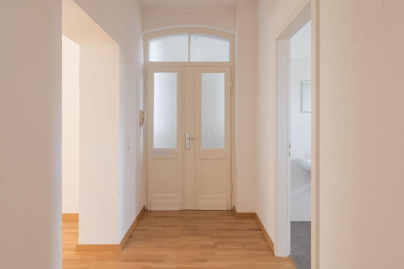 Prenájom bytu 4-izbový 124 m², Goebenstraße 31, Wiesbaden, Hesensko Prenájom bytu 4-izbový 124 m², Goebenstraße 31, Wiesbaden, Hesensko