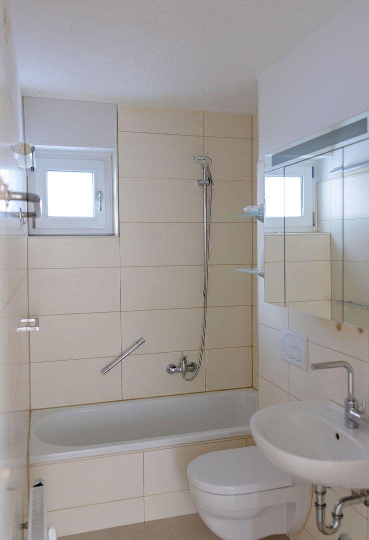 Prenájom bytu 4-izbový 101 m², Hans-Purrmann-Straße 4, Frankenthal (Pfalz), Porýnie-Falcko Prenájom bytu 4-izbový 101 m², Hans-Purrmann-Straße 4, Frankenthal (Pfalz), Porýnie-Falcko