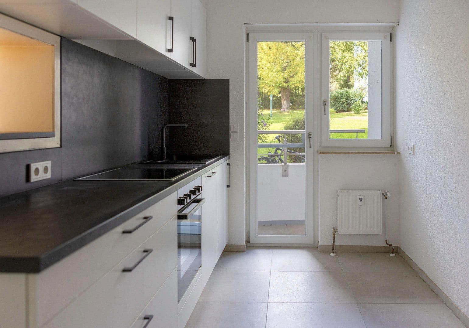 Prenájom bytu 4-izbový 101 m², Hans-Purrmann-Straße 4, Frankenthal (Pfalz), Porýnie-Falcko Prenájom bytu 4-izbový 101 m², Hans-Purrmann-Straße 4, Frankenthal (Pfalz), Porýnie-Falcko
