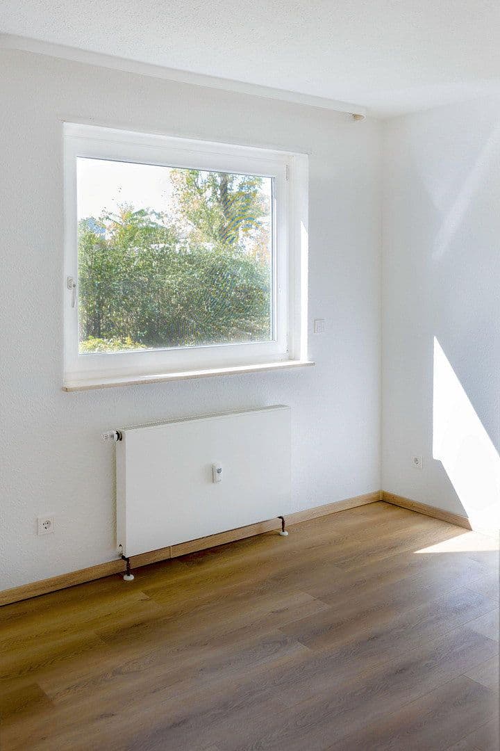 Prenájom bytu 4-izbový 101 m², Hans-Purrmann-Straße 4, Frankenthal (Pfalz), Porýnie-Falcko Prenájom bytu 4-izbový 101 m², Hans-Purrmann-Straße 4, Frankenthal (Pfalz), Porýnie-Falcko