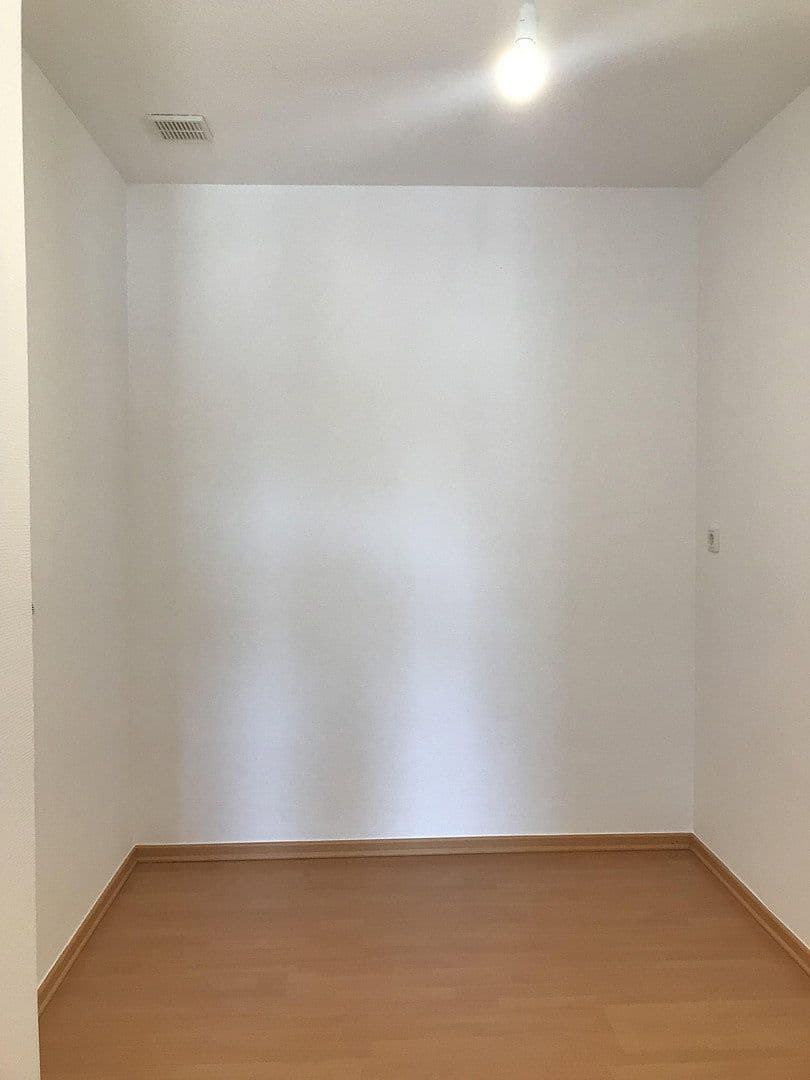 Prenájom bytu 3-izbový 85 m², Melle, Dolné Sasko Prenájom bytu 3-izbový 85 m², Melle, Dolné Sasko