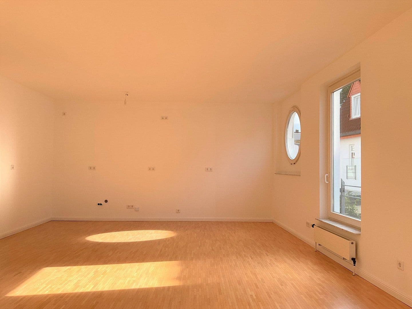 Prenájom bytu 3-izbový 85 m², Melle, Dolné Sasko Prenájom bytu 3-izbový 85 m², Melle, Dolné Sasko