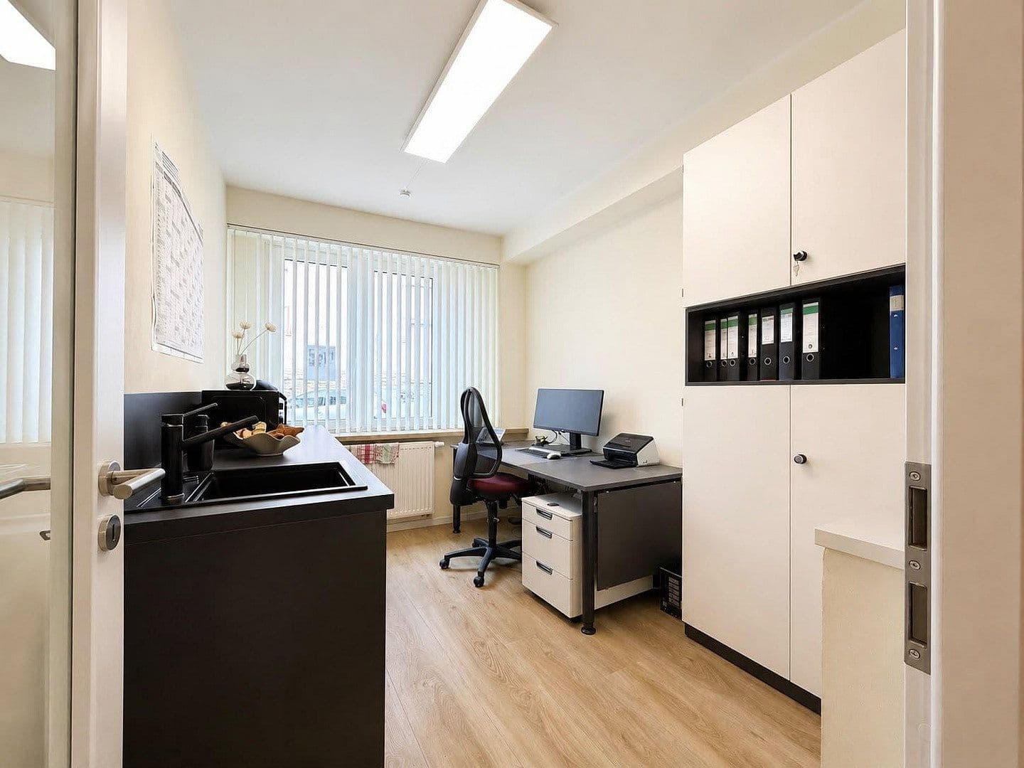 Prenájom kancelárie 92 m², Am Kahlenturm 26, Euskirchen, Severné Porýnie - Westfálsko Prenájom kancelárie 92 m², Am Kahlenturm 26, Euskirchen, Severné Porýnie - Westfálsko