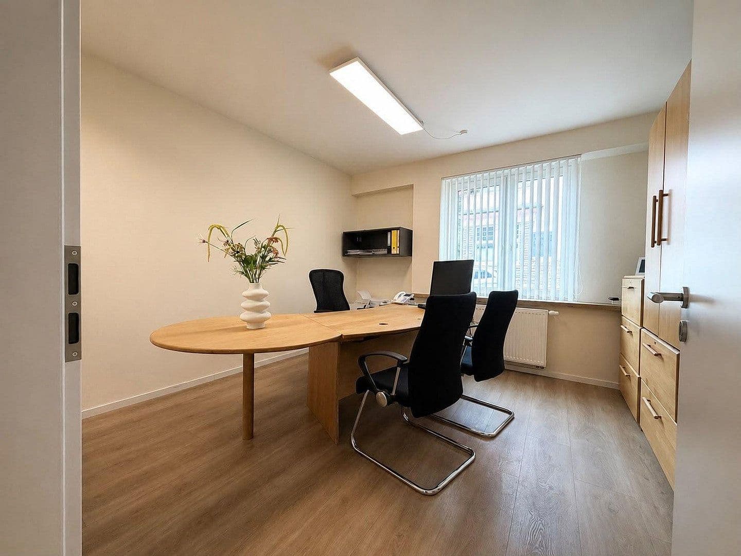 Prenájom kancelárie 92 m², Am Kahlenturm 26, Euskirchen, Severné Porýnie - Westfálsko Prenájom kancelárie 92 m², Am Kahlenturm 26, Euskirchen, Severné Porýnie - Westfálsko