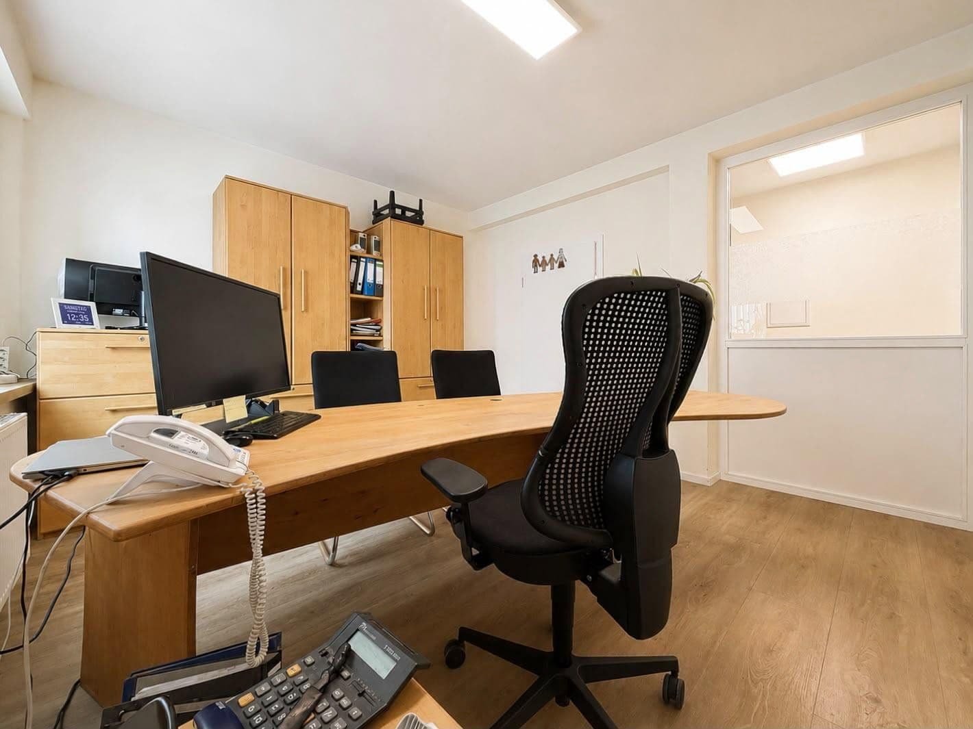 Prenájom kancelárie 92 m², Am Kahlenturm 26, Euskirchen, Severné Porýnie - Westfálsko Prenájom kancelárie 92 m², Am Kahlenturm 26, Euskirchen, Severné Porýnie - Westfálsko