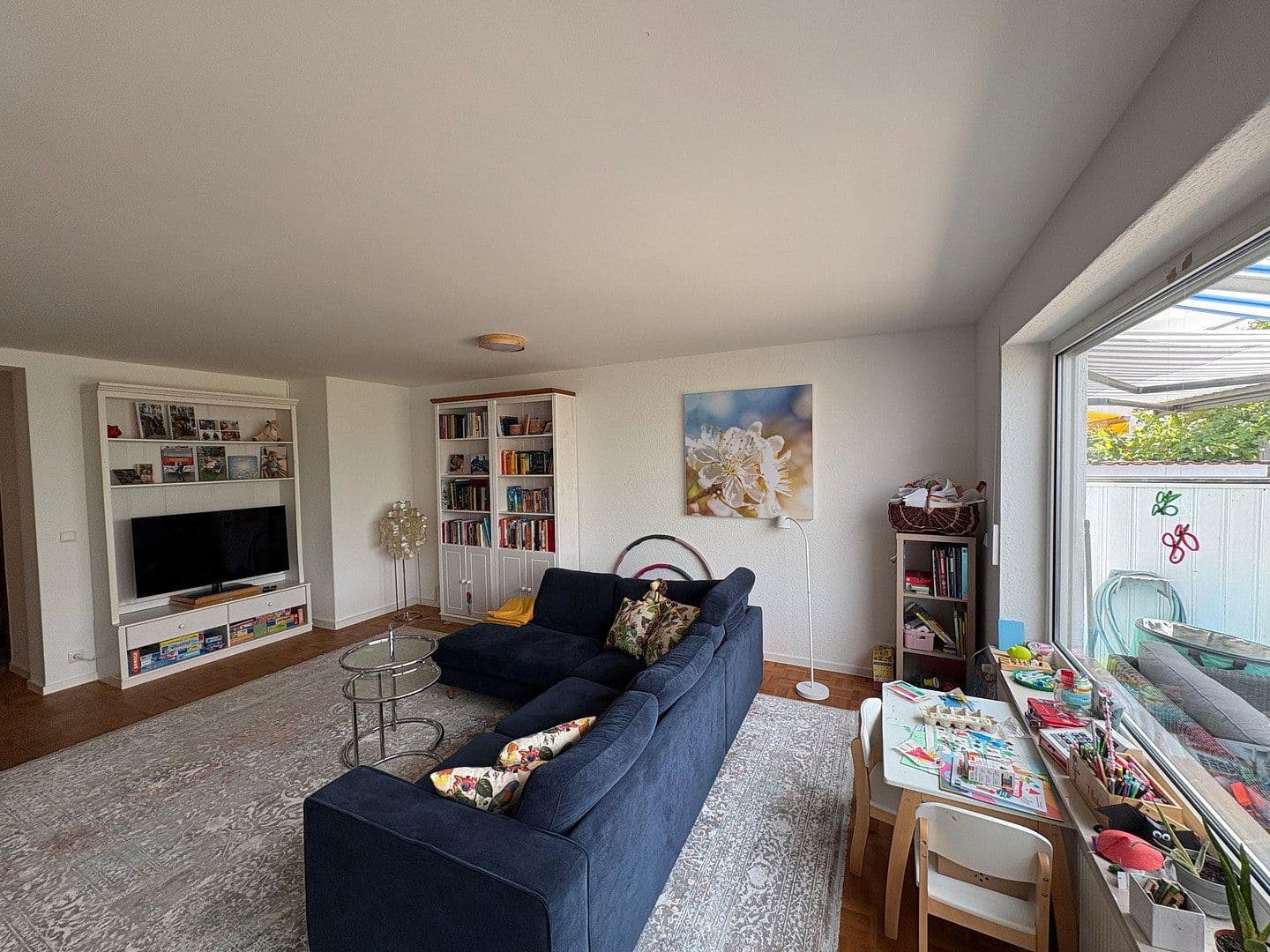 Prenájom domu 175 m², pozemok 235 m², Liederbach am Taunus, Hesensko Prenájom domu 175 m², pozemok 235 m², Liederbach am Taunus, Hesensko