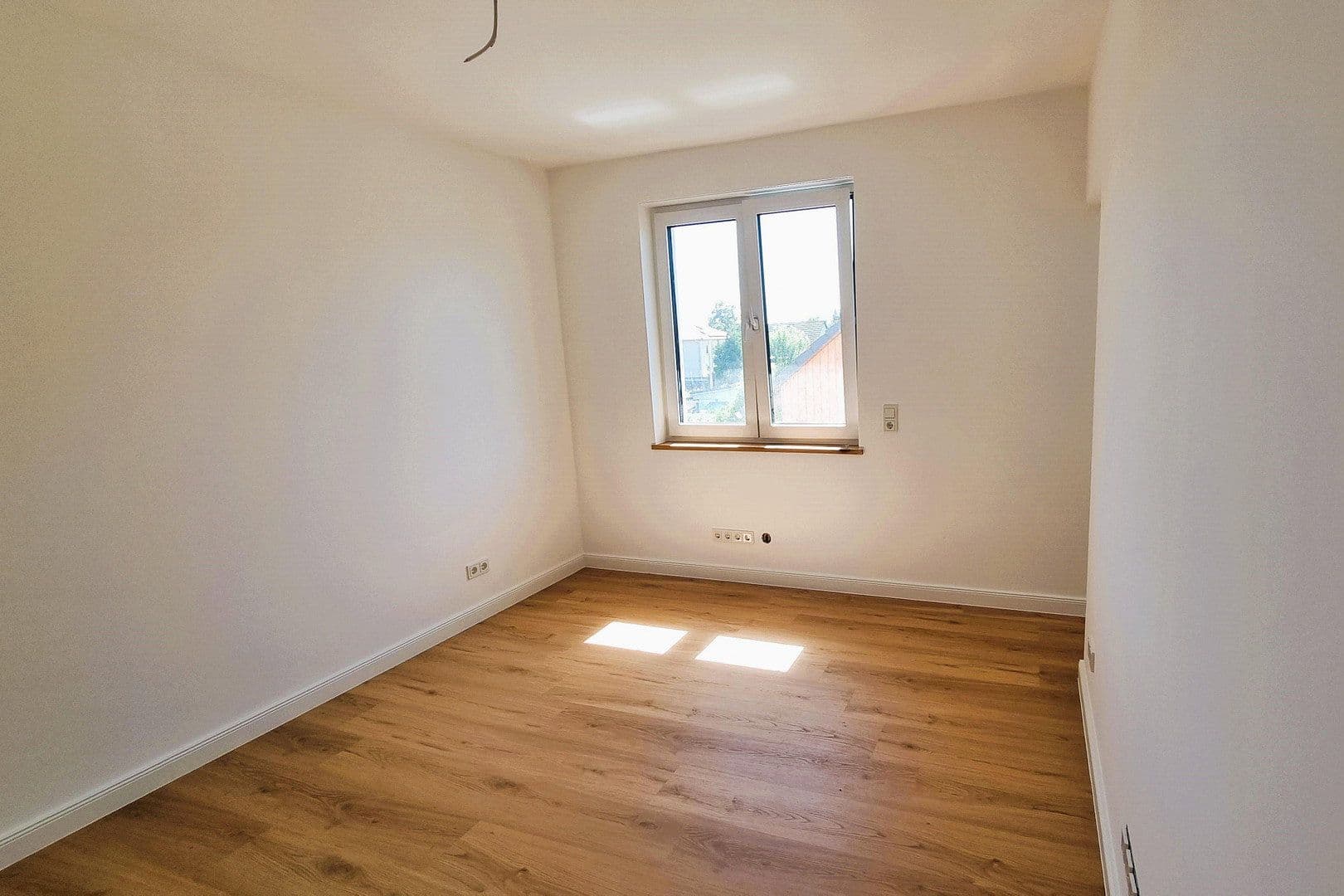 Prenájom bytu 3-izbový 94 m², Fredersdorf-Vogelsdorf, Brandenbursko Prenájom bytu 3-izbový 94 m², Fredersdorf-Vogelsdorf, Brandenbursko