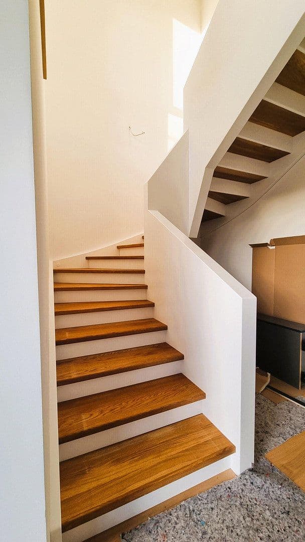 Prenájom bytu 3-izbový 94 m², Fredersdorf-Vogelsdorf, Brandenbursko Prenájom bytu 3-izbový 94 m², Fredersdorf-Vogelsdorf, Brandenbursko