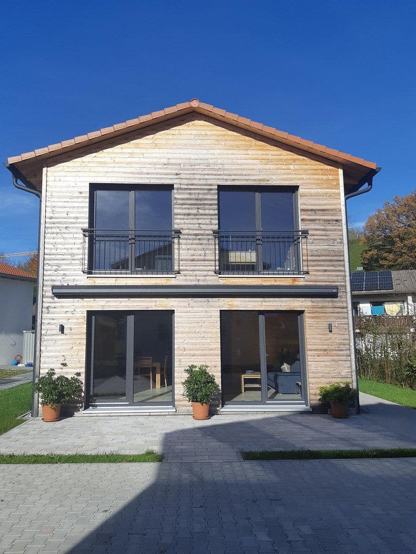 Predaj domu 144 m², pozemok 360 m², Siegsdorf, Bavorsko Predaj domu 144 m², pozemok 360 m², Siegsdorf, Bavorsko