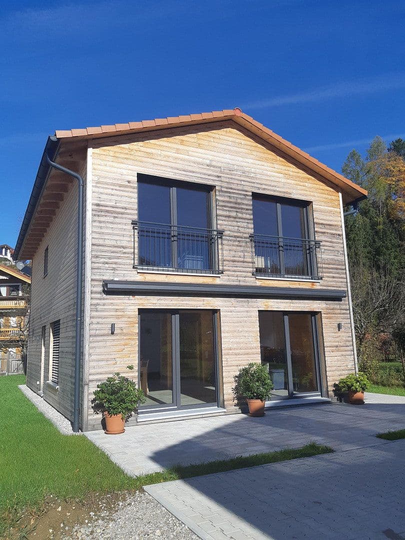Predaj domu 144 m², pozemok 360 m², Siegsdorf, Bavorsko Predaj domu 144 m², pozemok 360 m², Siegsdorf, Bavorsko