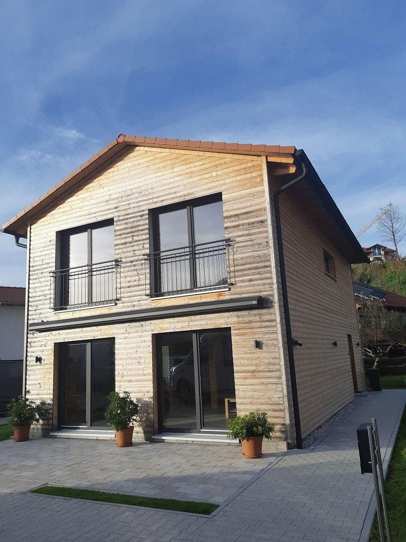 Predaj domu 144 m², pozemok 360 m², Siegsdorf, Bavorsko Predaj domu 144 m², pozemok 360 m², Siegsdorf, Bavorsko