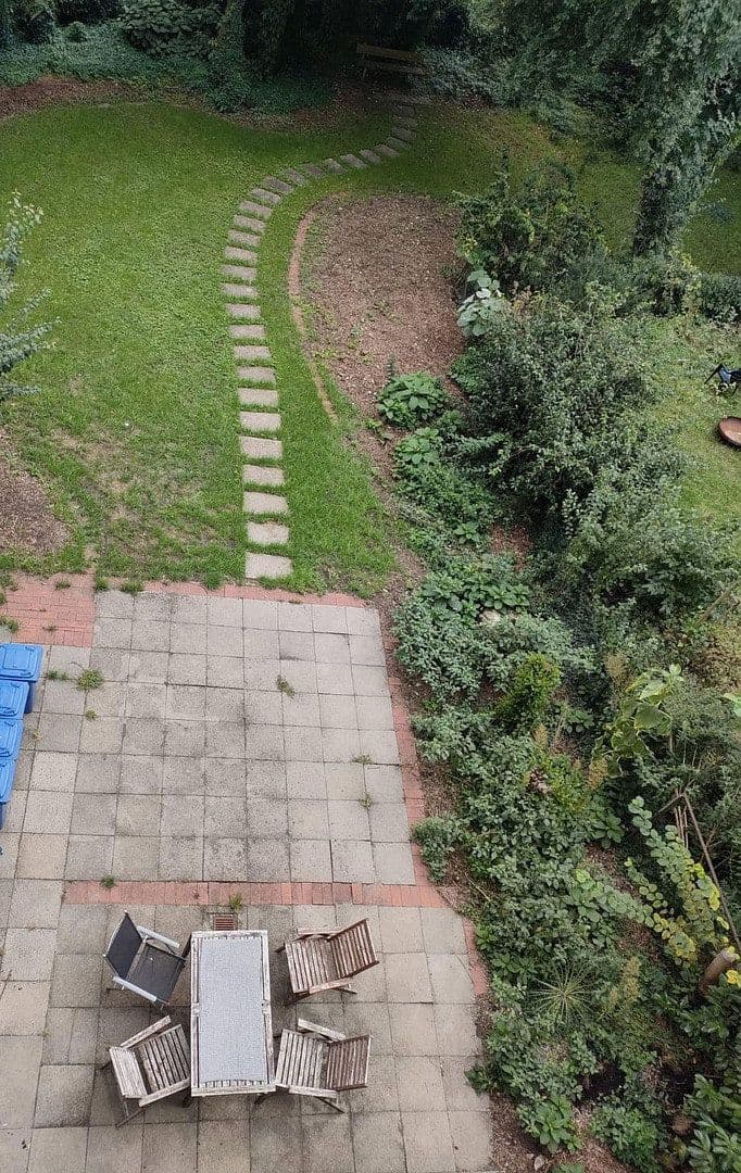 Prenájom bytu 5-izbový 144 m², Martinistr.3, Osnabrück, Dolné Sasko Prenájom bytu 5-izbový 144 m², Martinistr.3, Osnabrück, Dolné Sasko