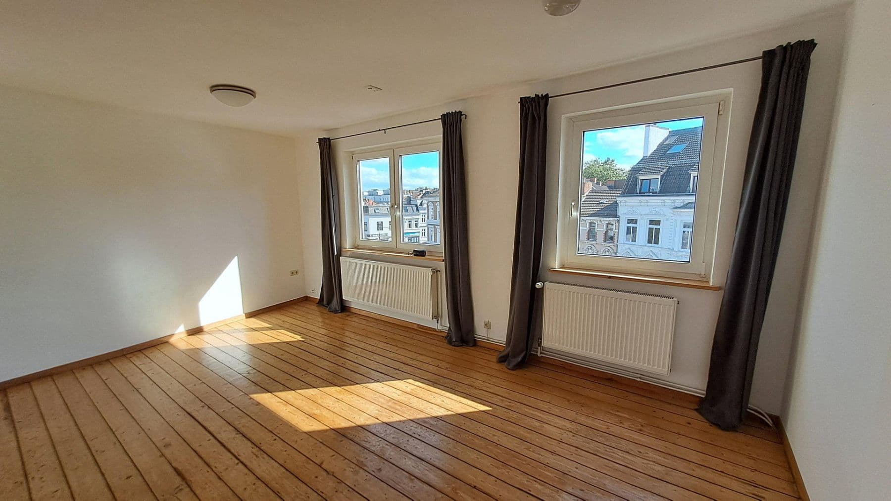 Predaj domu 124 m², pozemok 65 m², Vor dem Steintor 202/204, Bremen, Brémy Predaj domu 124 m², pozemok 65 m², Vor dem Steintor 202/204, Bremen, Brémy