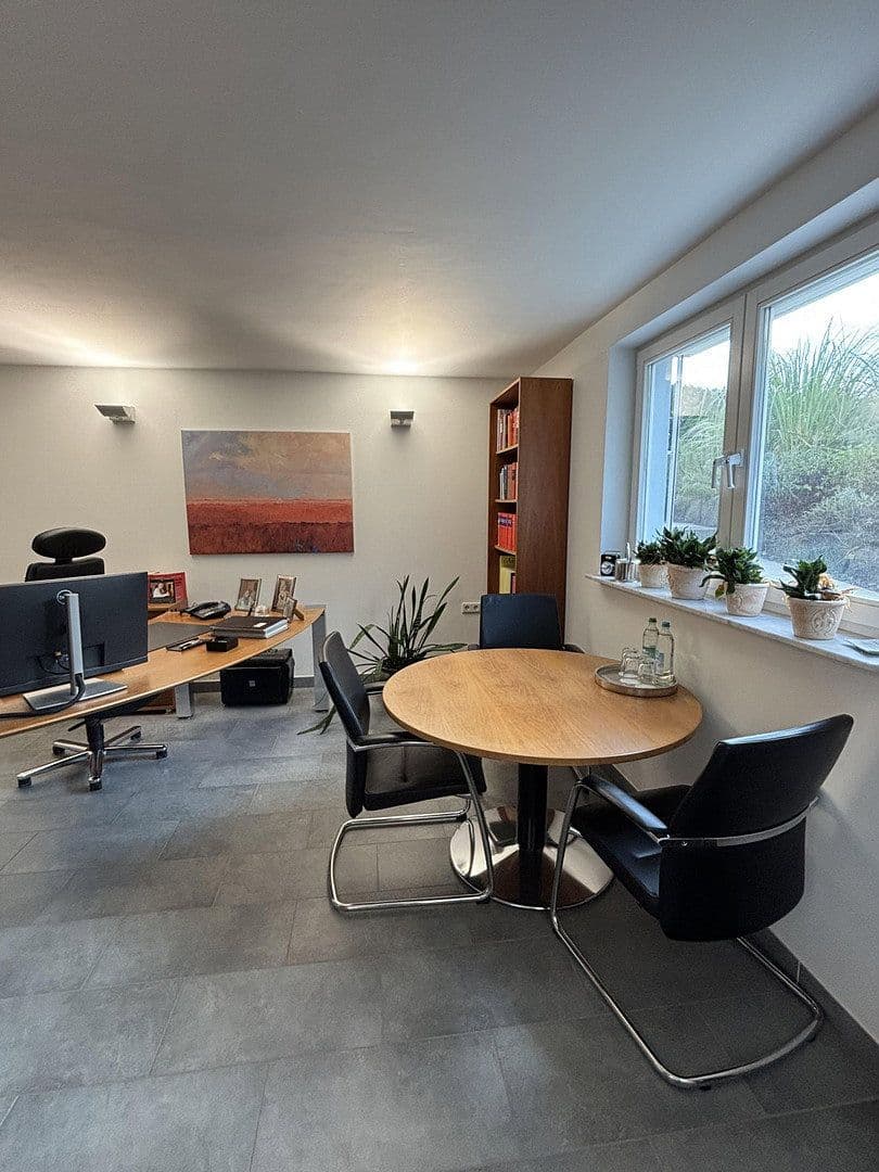 Predaj domu 220 m², pozemok 594 m², Bad Nauheim, Hesensko Predaj domu 220 m², pozemok 594 m², Bad Nauheim, Hesensko