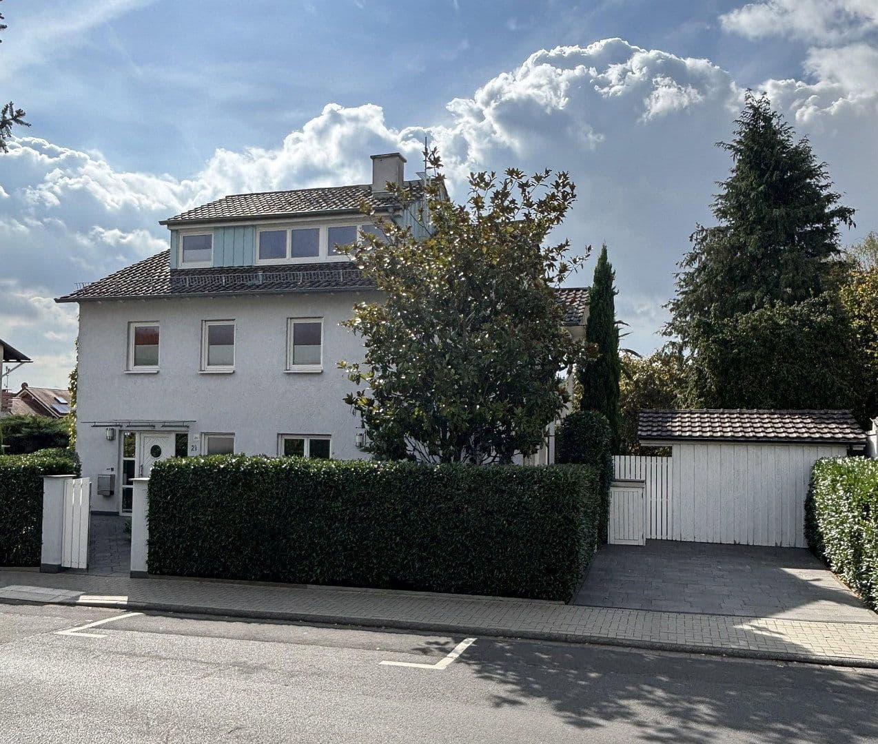 Predaj domu 220 m², pozemok 594 m², Bad Nauheim, Hesensko Predaj domu 220 m², pozemok 594 m², Bad Nauheim, Hesensko