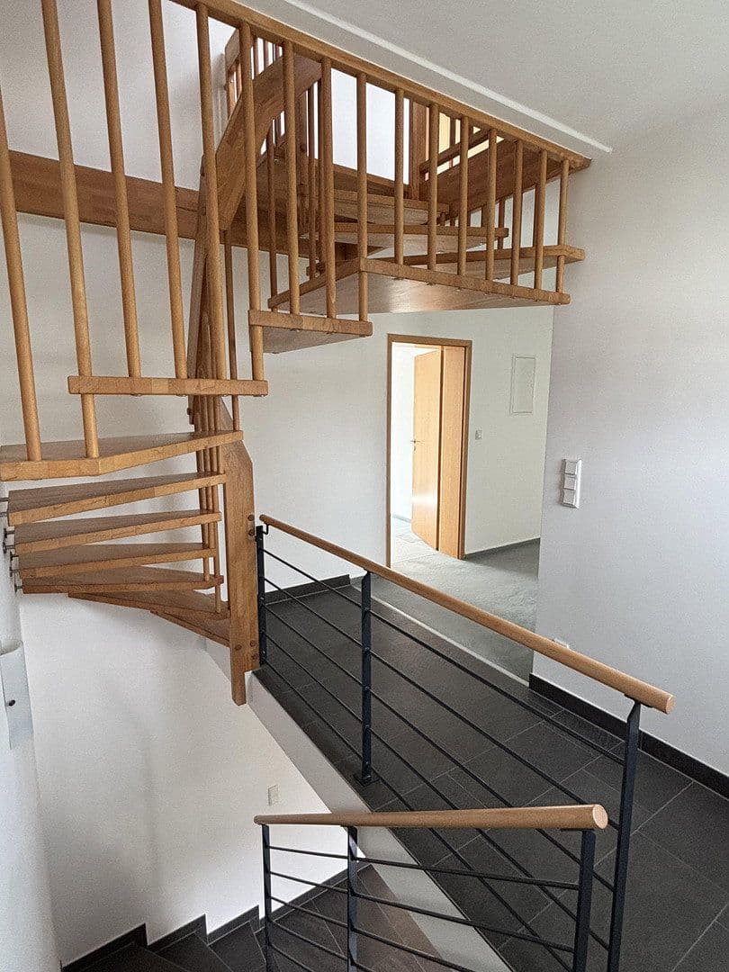 Predaj domu 220 m², pozemok 594 m², Bad Nauheim, Hesensko Predaj domu 220 m², pozemok 594 m², Bad Nauheim, Hesensko