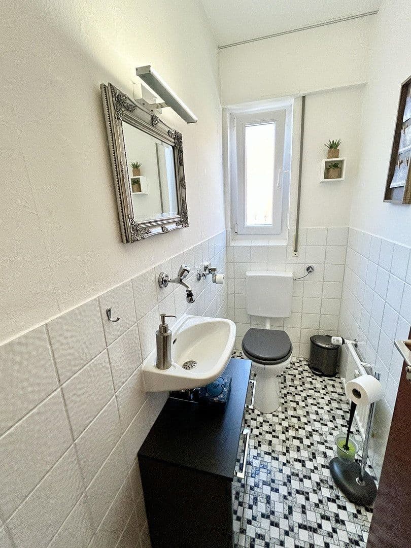 Prenájom bytu 3-izbový 82 m², Kornwestheim, Bádensko-Wurttembersko Prenájom bytu 3-izbový 82 m², Kornwestheim, Bádensko-Wurttembersko