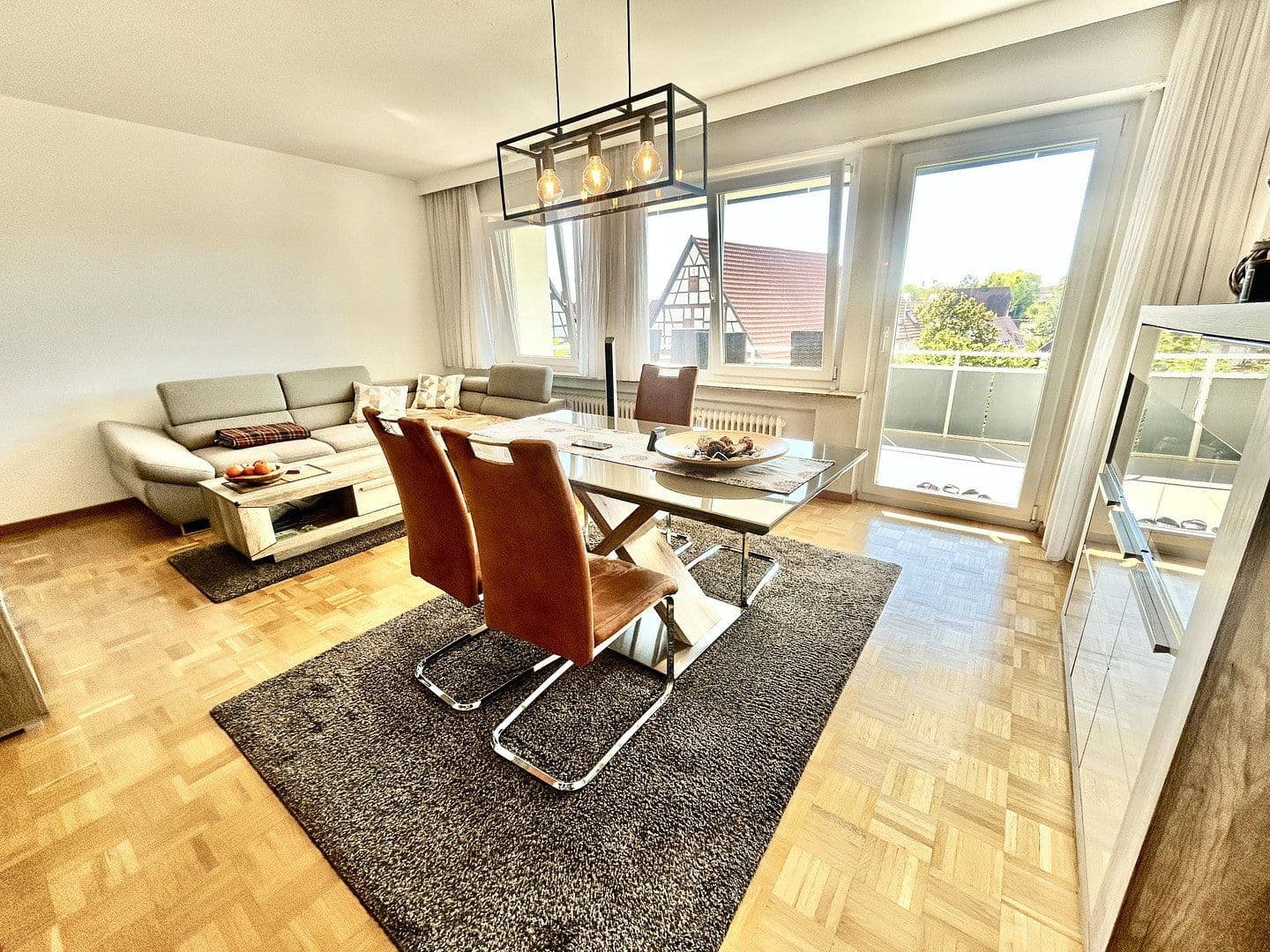 Prenájom bytu 3-izbový 82 m², Kornwestheim, Bádensko-Wurttembersko Prenájom bytu 3-izbový 82 m², Kornwestheim, Bádensko-Wurttembersko