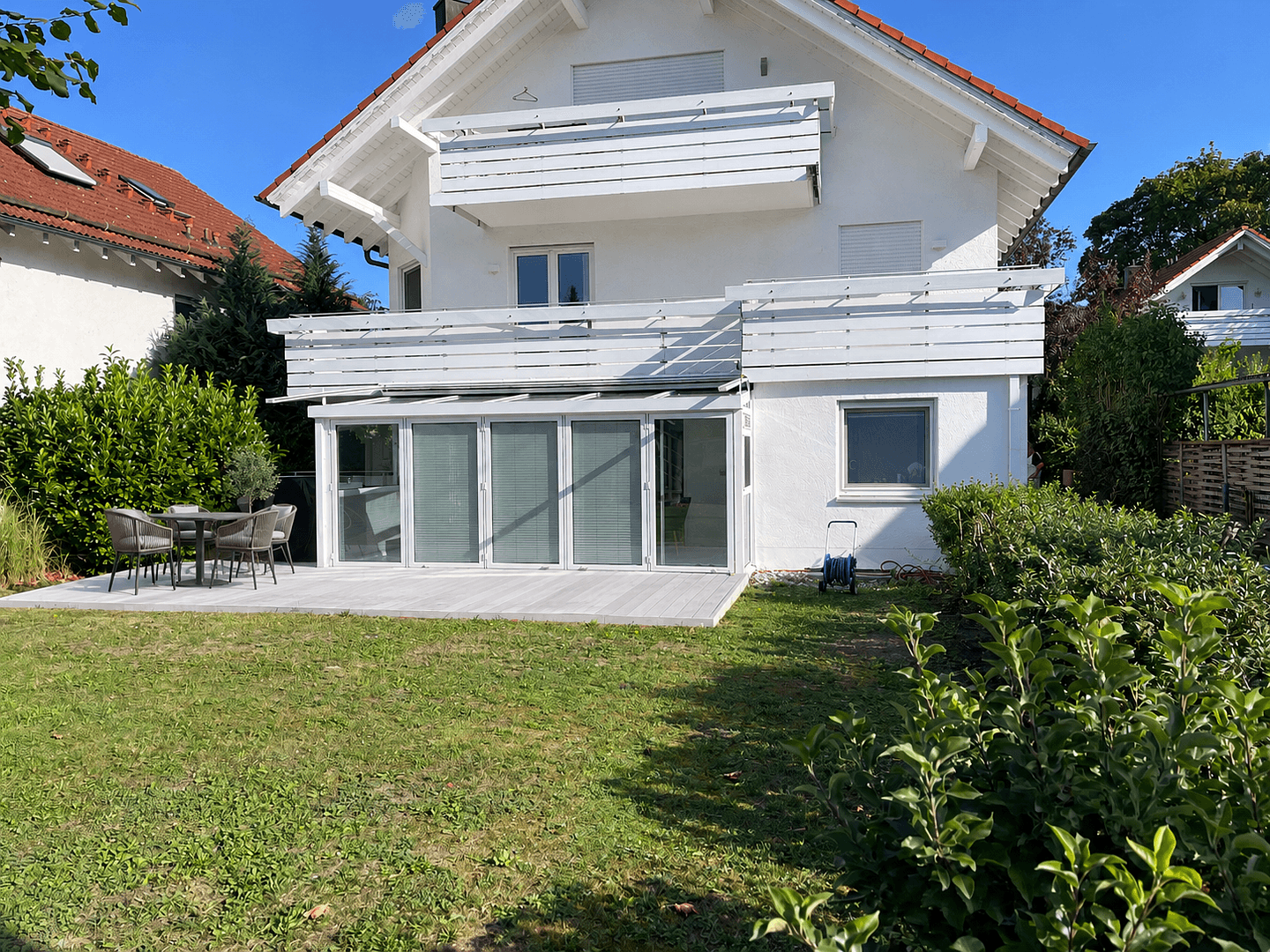 Prenájom bytu 4-izbový 193 m², Unterschleißheim, Bavorsko Prenájom bytu 4-izbový 193 m², Unterschleißheim, Bavorsko