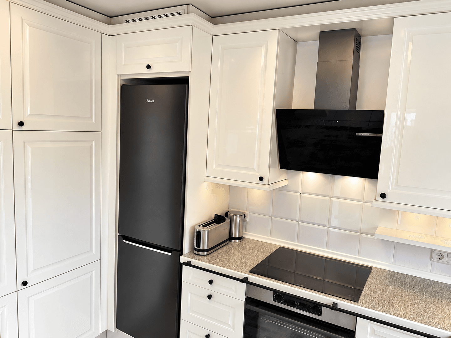 Prenájom bytu 4-izbový 193 m², Unterschleißheim, Bavorsko Prenájom bytu 4-izbový 193 m², Unterschleißheim, Bavorsko