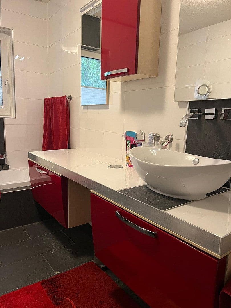 Predaj domu 134 m², pozemok 460 m², Niestetal, Hesensko Predaj domu 134 m², pozemok 460 m², Niestetal, Hesensko