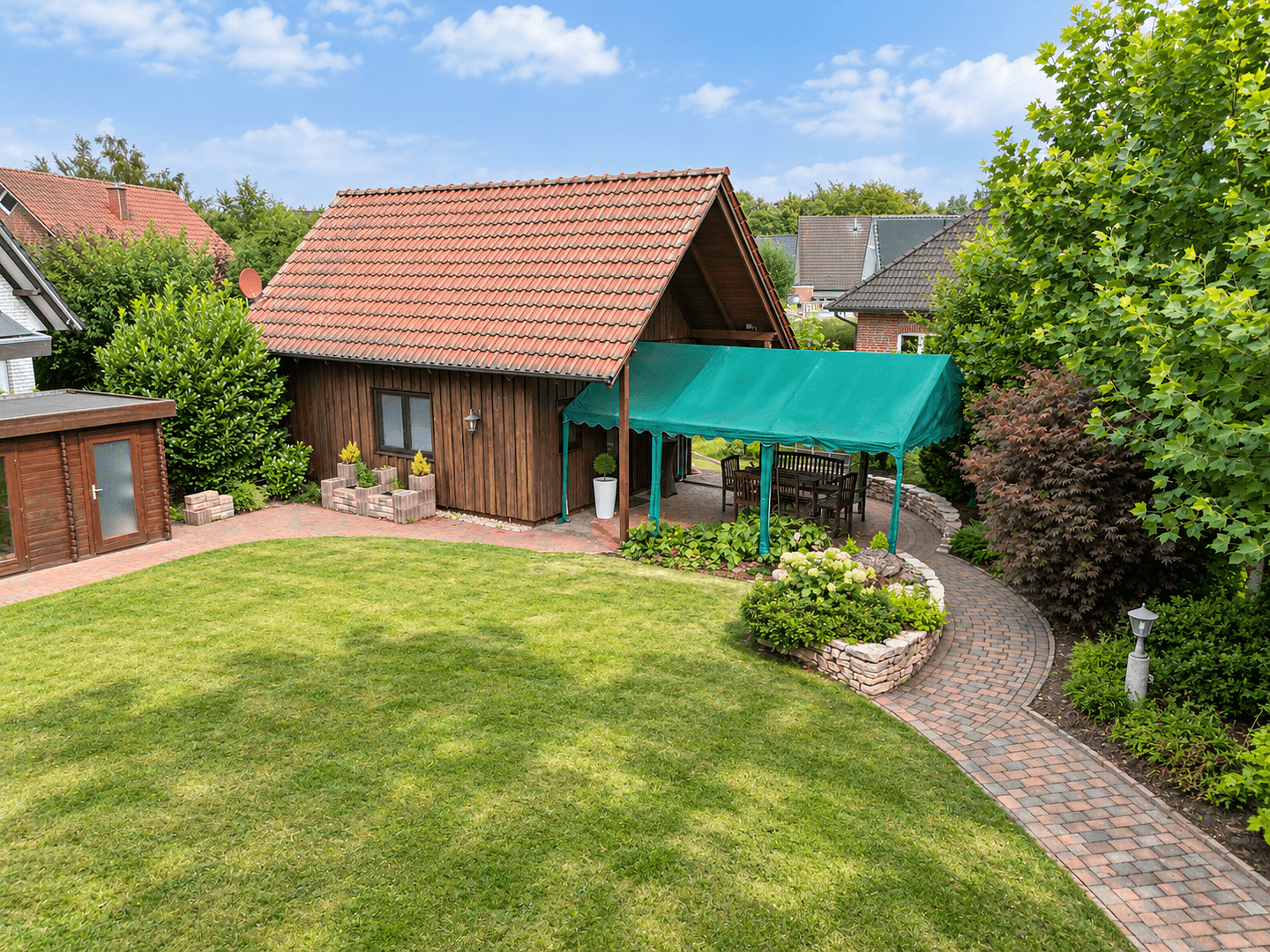 Predaj domu 270 m², pozemok 1.600 m², Garrel, Dolné Sasko Predaj domu 270 m², pozemok 1.600 m², Garrel, Dolné Sasko