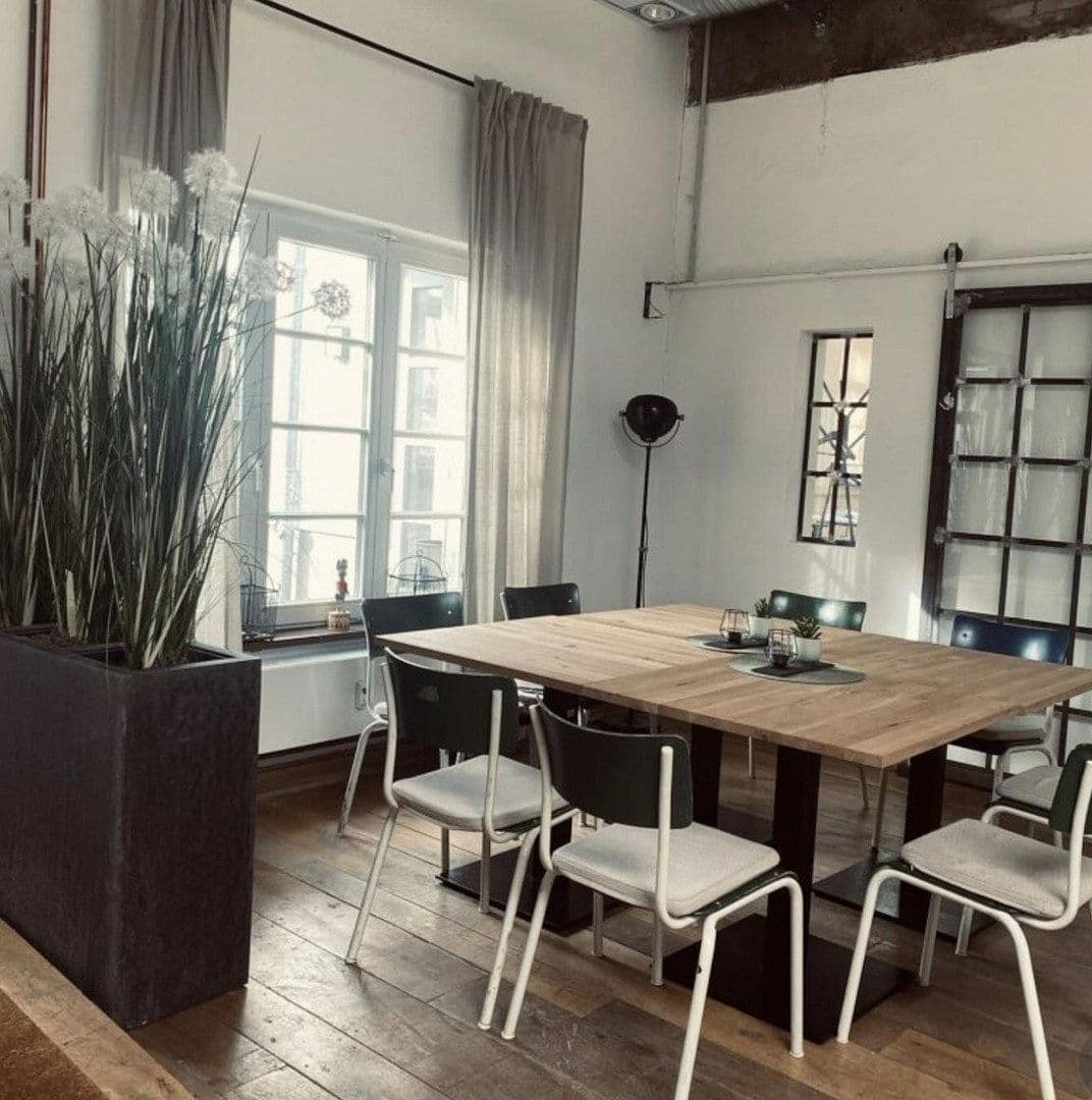 Prenájom nebytového priestoru 144 m², Herford, Severné Porýnie - Westfálsko Prenájom nebytového priestoru 144 m², Herford, Severné Porýnie - Westfálsko