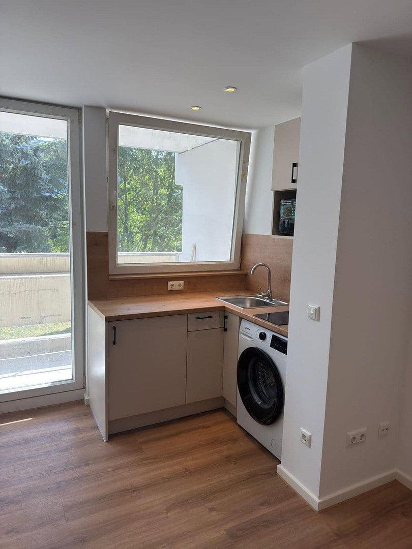 Prenájom bytu 1-izbový 27 m², Gotthardstr. 8, München, Bavorsko Prenájom bytu 1-izbový 27 m², Gotthardstr. 8, München, Bavorsko