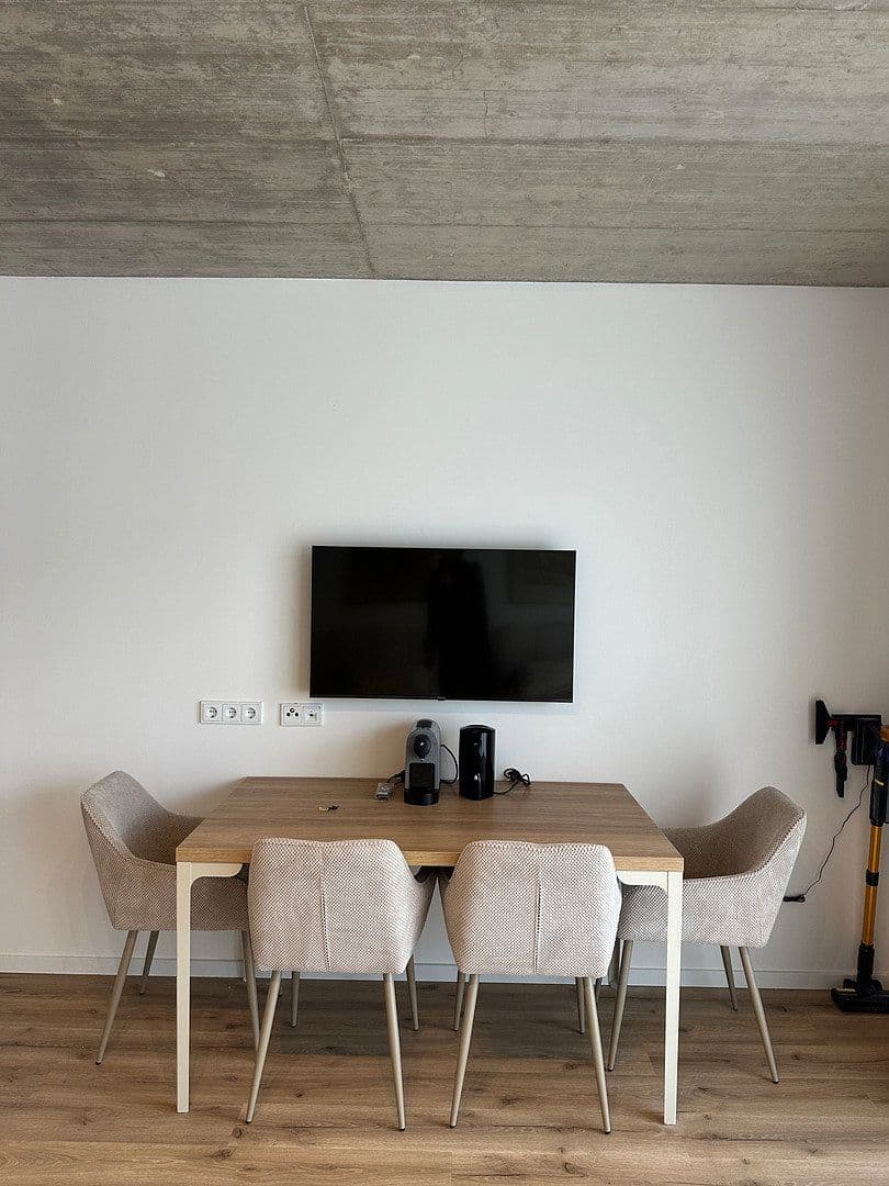 Prenájom bytu 1-izbový 28 m², Residenzstraße 111, Berlin, Berlín Prenájom bytu 1-izbový 28 m², Residenzstraße 111, Berlin, Berlín