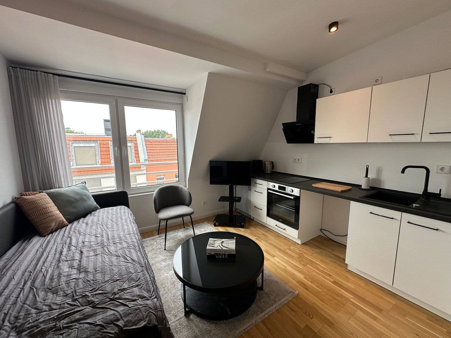 Prenájom bytu 1-izbový 18 m², Edisonstraße 58, Berlin, Berlín Prenájom bytu 1-izbový 18 m², Edisonstraße 58, Berlin, Berlín