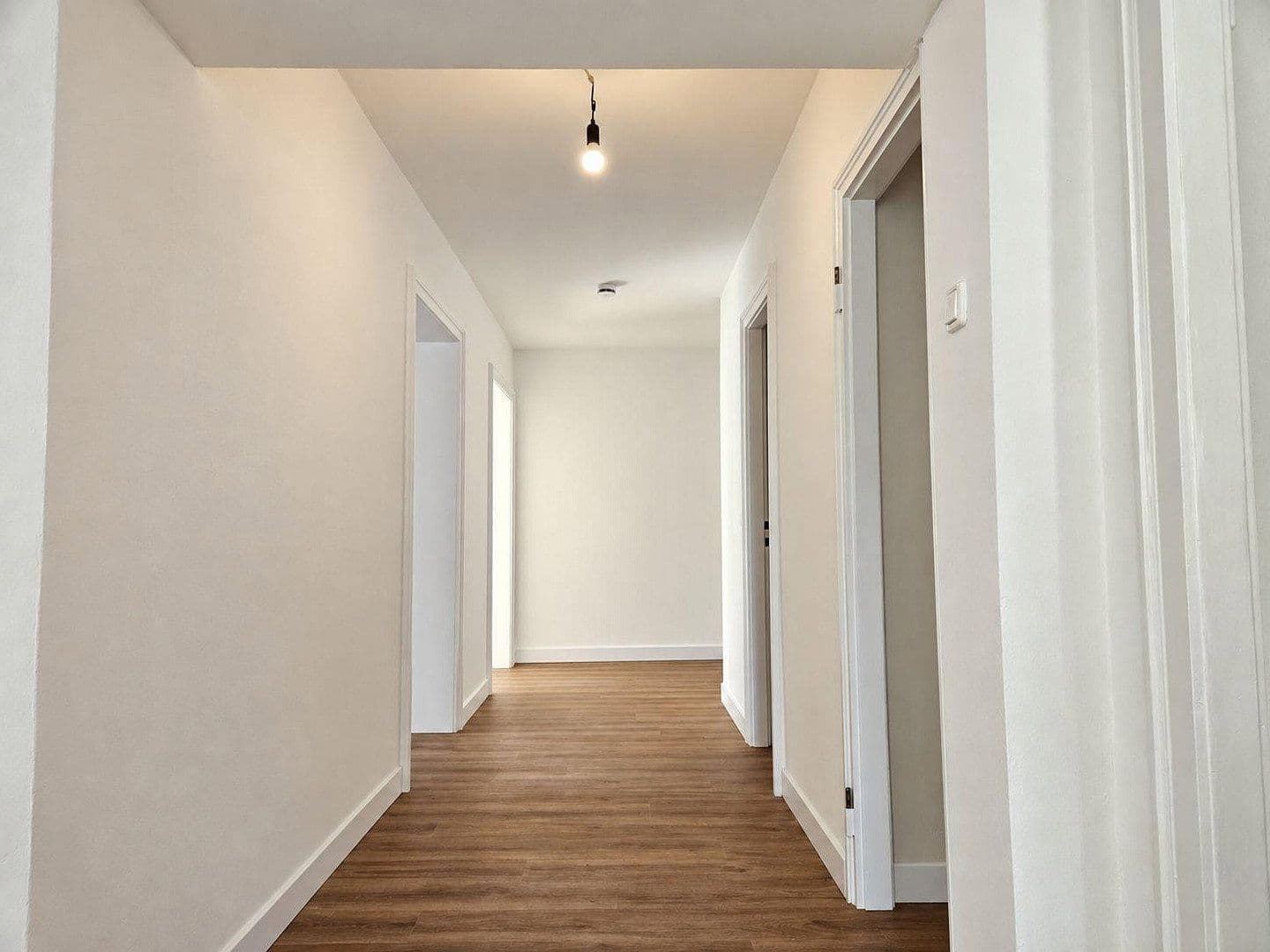 Prenájom bytu 3-izbový 83 m², Agnes-Bernauer-Straße 73, München, Bavorsko Prenájom bytu 3-izbový 83 m², Agnes-Bernauer-Straße 73, München, Bavorsko