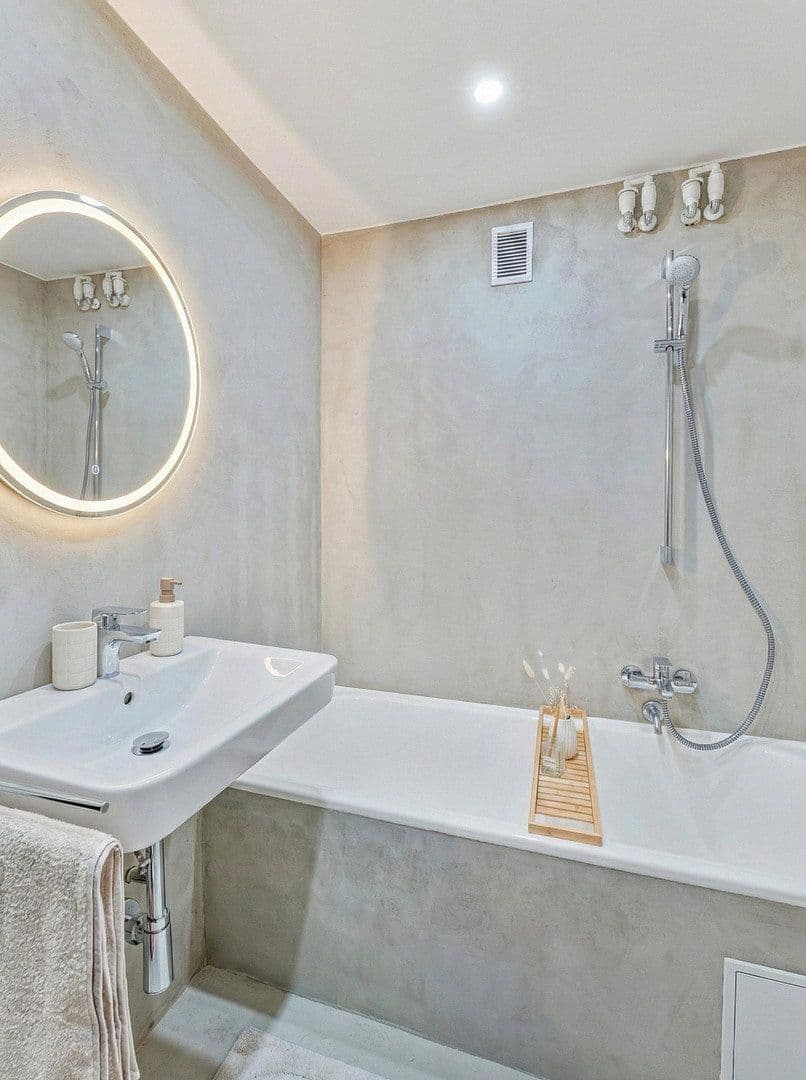 Predaj bytu 3-izbový 86 m², Leonberg, Bádensko-Wurttembersko Predaj bytu 3-izbový 86 m², Leonberg, Bádensko-Wurttembersko
